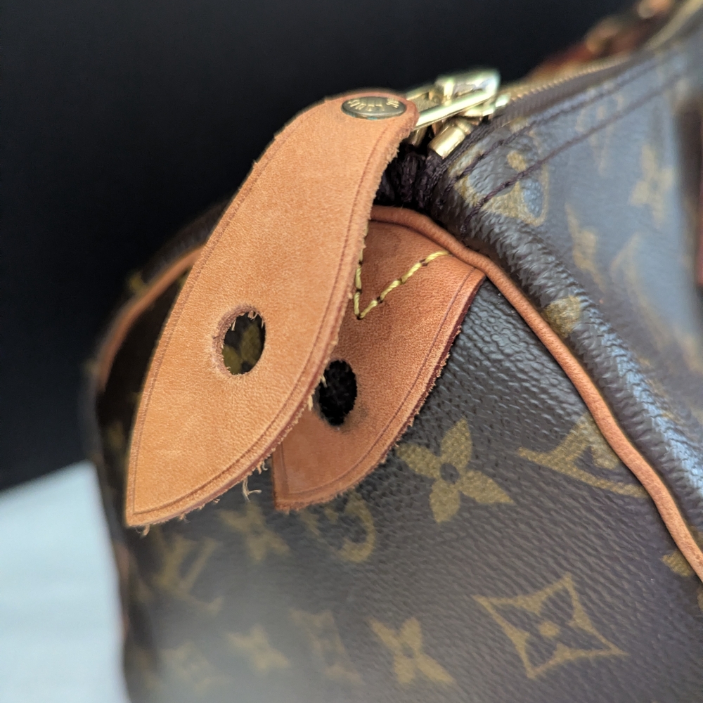 Louis Vuitton Monogram Speedy 35 Handbag - Picture 12 of 17